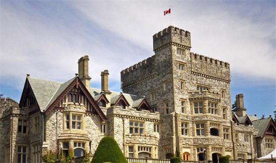 加拿大公立高中和私立高中的区别是什么？