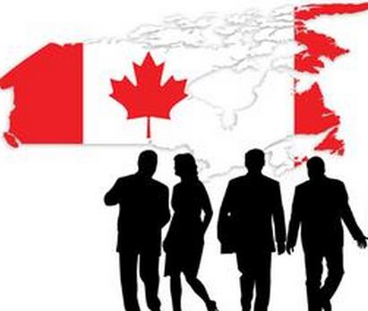 入籍加拿大后，原来的枫叶卡还有用吗？