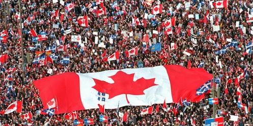 换新的枫叶卡时，对申请人的居住地址有什么要求？