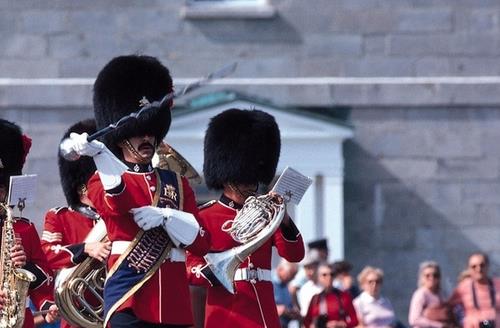 加拿大入籍审批需要多少天？