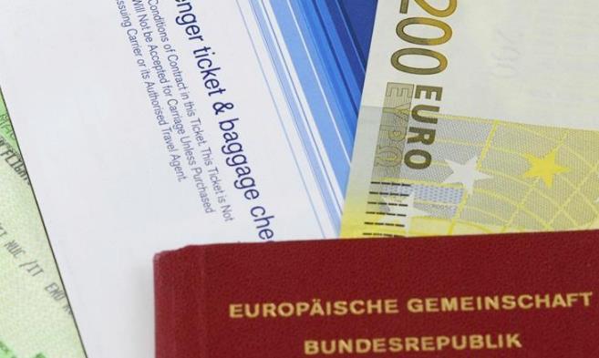 保留枫叶卡需要哪些证件（一）？登陆纸、枫叶卡及驾照