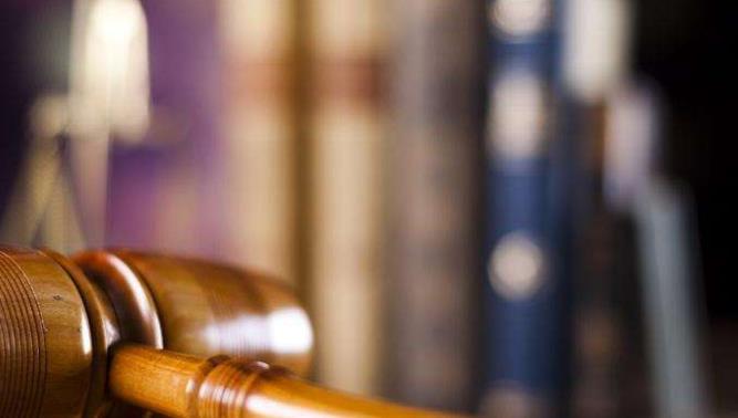 申请枫叶卡到换发枫叶卡的一些要求和规定有哪些？