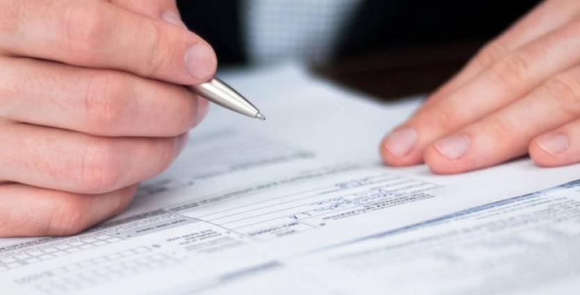 办理返加签证的时候该如何正确填写申请表？